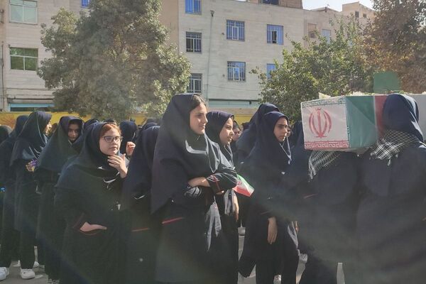 مدراس شهرستان قدس میزبان پرچم حرم امام حسین (ع) و شهید گمنام 