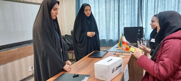 انتخابات شورای دانش‌آموزی در کانون فرهنگی و تربیتی علامه طباطبایی فامنین