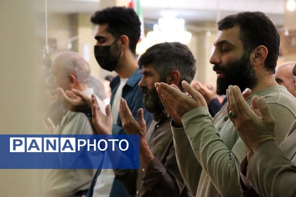 حضور پرشور مردم پاکدشت در نماز عید فطر