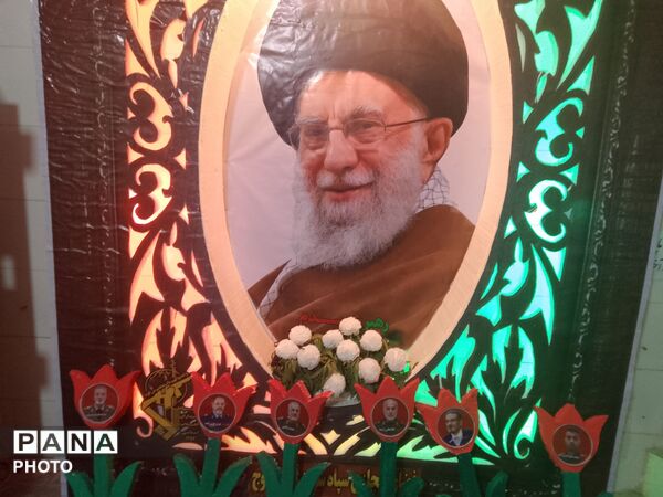 حضور مردم همیشه در صحنه حاضر <a href=