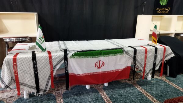 آماده‌سازی نمازخانه دبیرستان شاهد برای استقبال از شهید گمنام