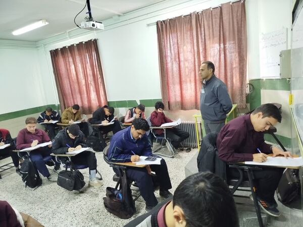 اولین آزمون پایش برای دانش‌آموزان دهم، یازدهم و دوازدهم دبیرستان نمونه آیت‌الله خامنه‌ای