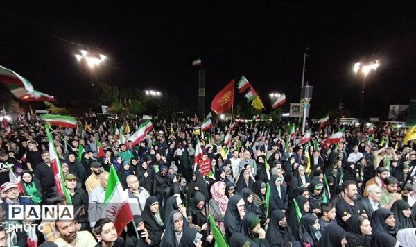 اینجا ایران؛ و نفس میهن و ولایت هنوز بلند است 