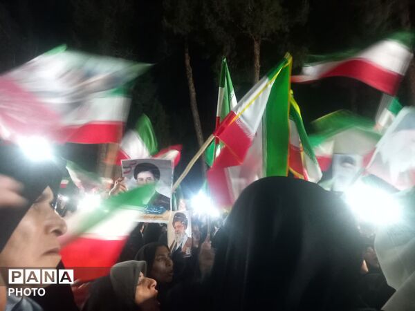 چهل و دومین شب حضور خلیل آبادی ها در میدان