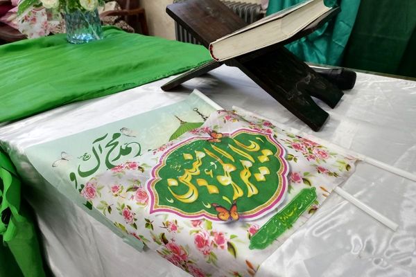 جشن ولادت امام علی(ع) در مدرسه شهید آقچه‌لو رباط‌کریم