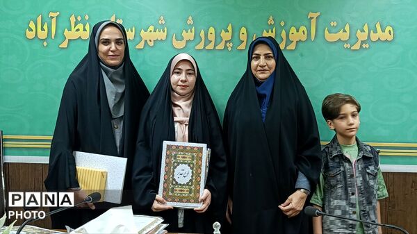 تجلیل از پژوهشگران برتر دانش‌آموزی در ششمین جشنواره علمی‌پژوهشی