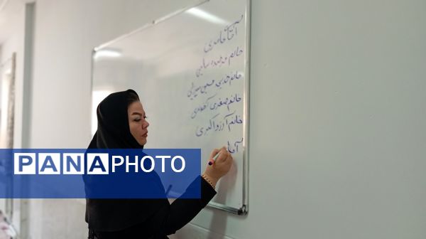 ارتقای مشارکت اولیا و مربیان در هنرستان حضرت زهرا (س) بن