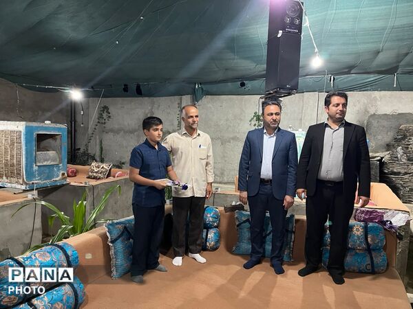تجلیل فرماندار خاتم از اصحاب رسانه و دانش آموز خبرنگاران پانا