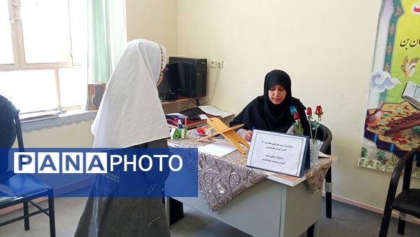 ۷۰ دانش‌آموز در قاب نور؛ مسابقه حفظ قرآن در دارالقرآن ندای رحمت