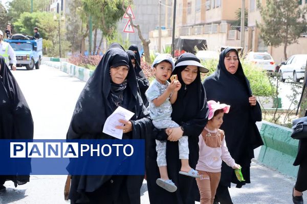 مراسم پیاده‌روی جاماندگان اربعین در محمدشهر کرج