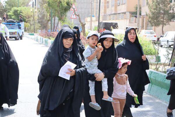 مراسم پیاده‌روی جاماندگان اربعین در محمدشهر کرج