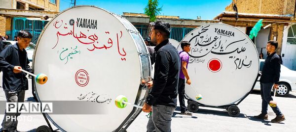 حضور گسترده مردم چهارمحال و بختیاری در مراسم عاشورای حسینی