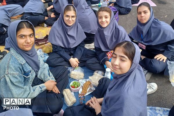 دبیرستان هدی؛ به‌سوی سفره‌ای سالم و زندگی شاداب‌تر