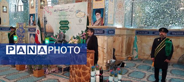 آیین غبارروبی ضریح مطهر حضرت علی‌بن‌امام‌محمدباقر(ع) 