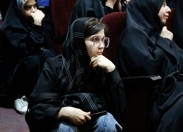 آیین تکریم و معارفه مدیر کانون‌های خدمت رضوی آذربایجان شرقی