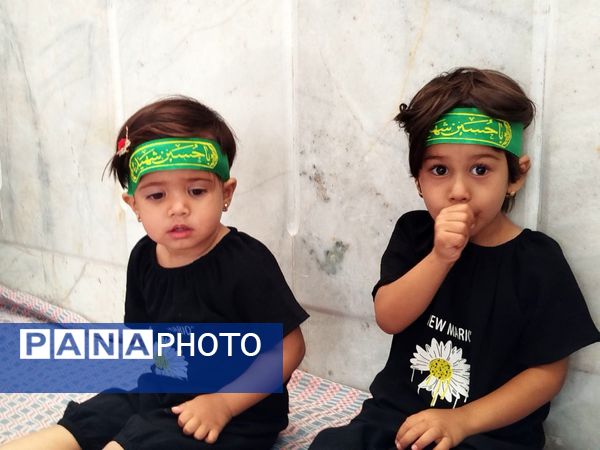 اجتماع عظیم شیرخوارگان حسینی در روستای عارف‌آباد