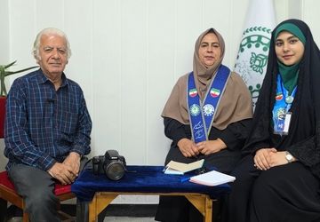 خبرنگاری را از علاقه به عکاسی آغاز کردم