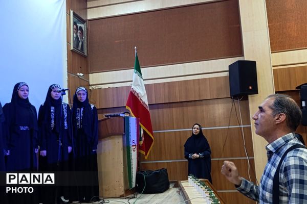  آیین گرامی‌داشت «سلامت و امنیت با سفیران سلامت» در ورامین