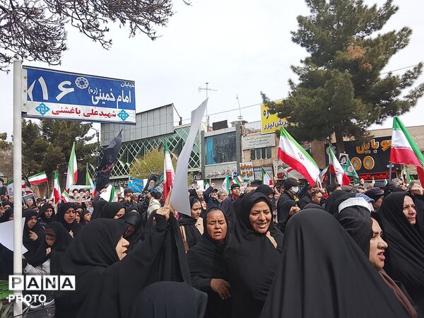  راهپیمایی روز قدس باحضور پرشور مردم نیشابور
