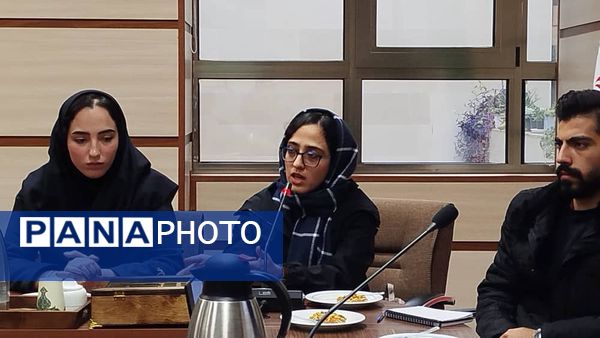 نشست مشورتی و گفت‌و‌گوی بین نسلی معاون سیاسی و اجتماعی استاندار آذربایجان شرقی