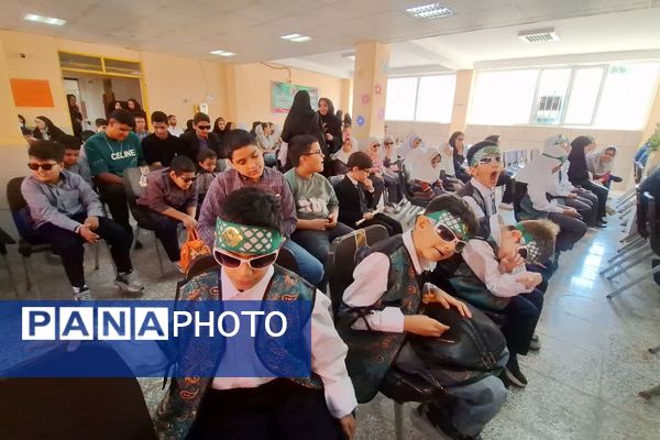 بزرگداشت روز عصای سفید در آموزشگاه شوریده شیرازی