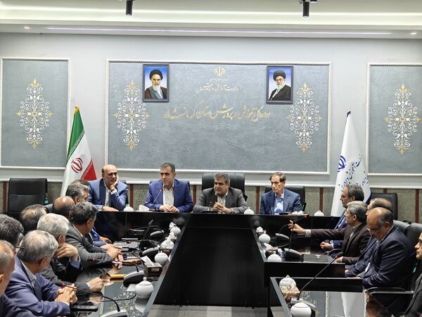 نشست شورای معاونان اداره‌کل آموزش و پرورش استان کرمانشاه 