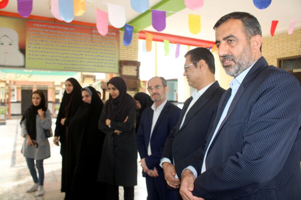 مراسم تجلیل از دانش‌آموزان ممتاز شاهد و ایثارگر شهرستان بوشهر