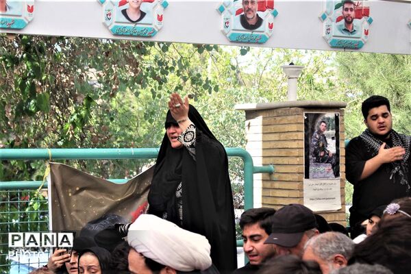 آیین تشییع پیکر دانش‌آموز شهید «سید محمد حسینی مقدم»