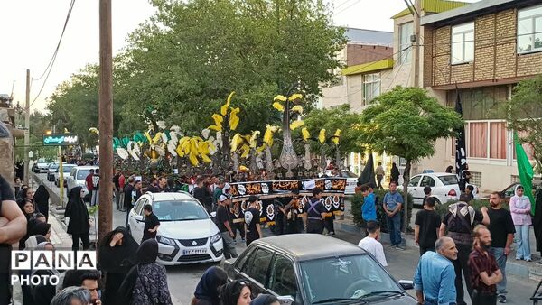 شور حسینی در نخستین روز صفر میزبان کاروان نمادین اسرای شام در تفرش 