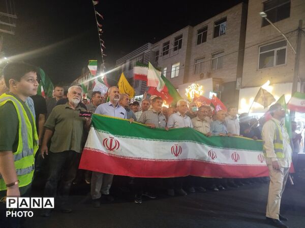 نمایش گوشه‌ای از قدرت و اقتدار  نظامی ایران در خیابان‌های رجایی شهر کرج