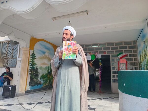  جشن شکوفه‌ها در دبستان شهید فردکاردل آمل
