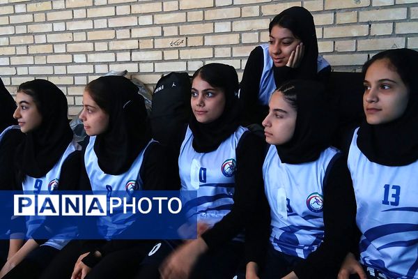 آغاز مسابقات استانی بسکتبال دختران شهرستانهای تهران در کهریزک 