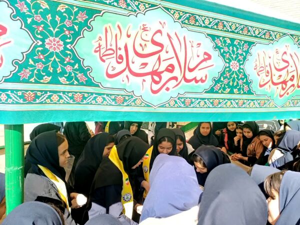 برپایی موکب حضرت فاطمه(س) در دبیرستان ام هانی
