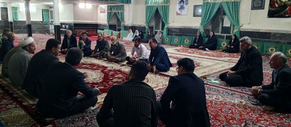 نشست مسئولان و هیات امنای مسجد صاحب الزمان (عج) روستای گزکوه 