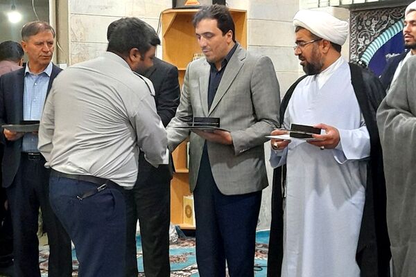 تقدیر و تجلیل از سربازان بسیجی و آتش‌نشانان شهریار به مناسبت روز سرباز و آتش نشان 