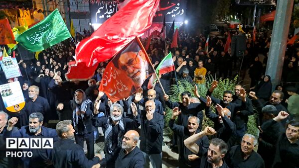 قاب ماندگار مردم نظرآباد در بیعت با رهبر