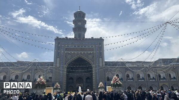 نور خورشید سما بر روی خورشید طوس