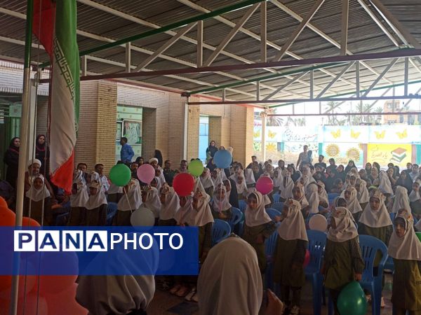 شکوفه‌های دانایی در مدرسه شاهد حاجی‌آباد