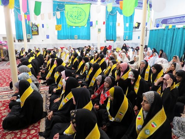 بازدید قائم‌مقام سازمان دانش‌آموزی از اعتکاف دانش‌آموزان پیشتاز اسفراین