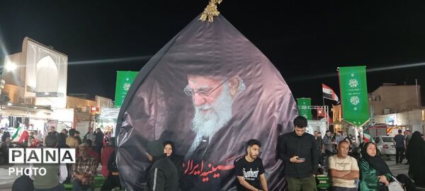 گرامیداشت یاد دختران مدرسه شجره طیبه میناب در میدان امیرچخماق یزد