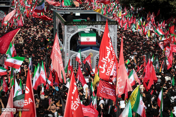 مراسم تشییع پیکر مطهر رهبر شهید انقلاب در تهران - 3