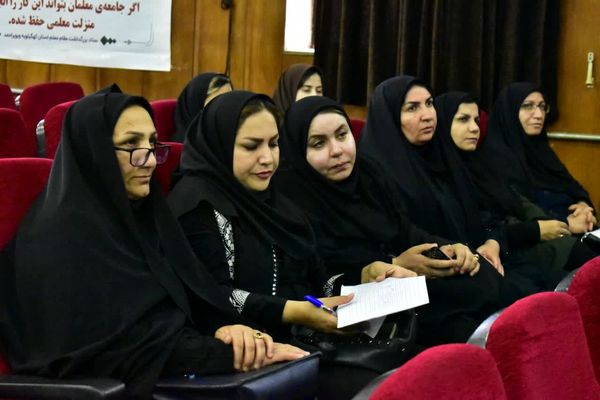 کارگاه توانمندسازی نیروی انسانی مدارس متوسطه اول شاهد در یاسوج