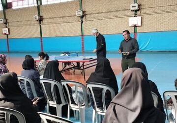 کارگاه آموزشی توانمندسازی آموزگاران منطقه کهریزک در درس تربیت بدنی