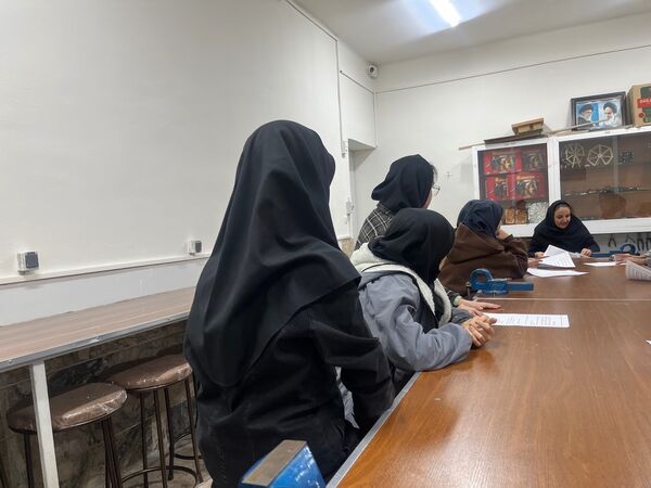 جلسه سفیران سلامت دبیرستان مطهره ناحیه ۶ مشهد 