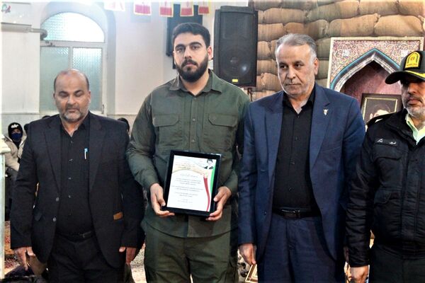 گرامیداشت یاد و خاطره ۱۵ شهید والامقام روستای مومن آباد قم