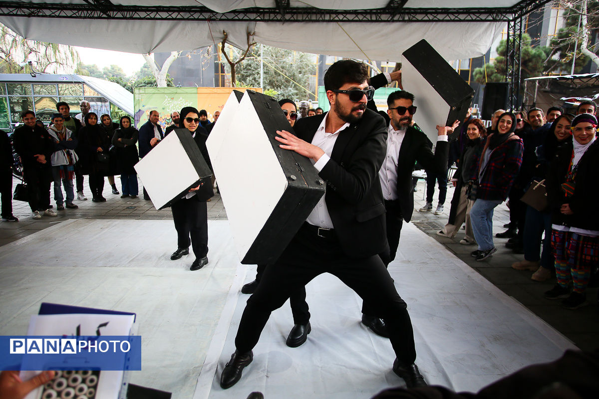 چهارمین روز جشنواره تئاتر فجر