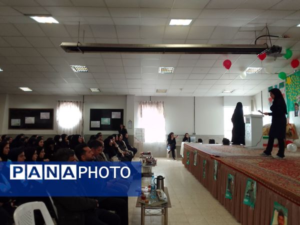 زنگ انقلاب در مدرسه بنت‌الهدی صدر با حضور مسئولین نواخته شد 