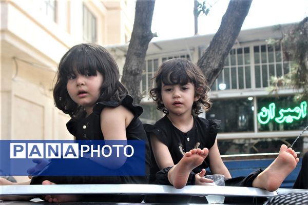 جلوه‌های باشکوه عزاداری روز عاشورا در قم