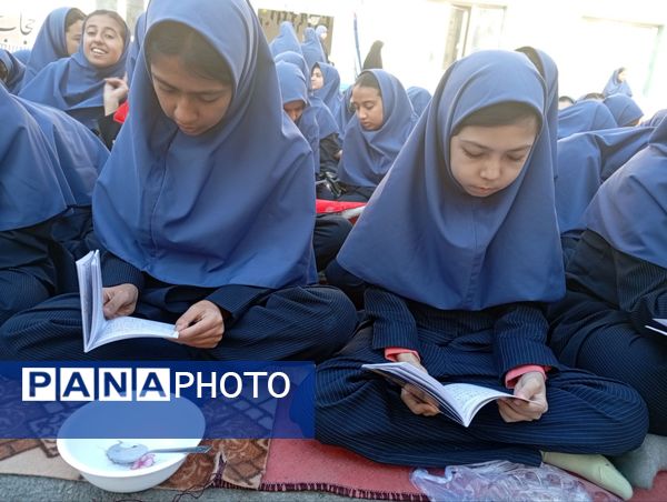 طنین همدلی در دهه فاطمیه، توزیع آش نذری در میان دانش‌آموزان دبیرستان دکتر جواد حداد ۲