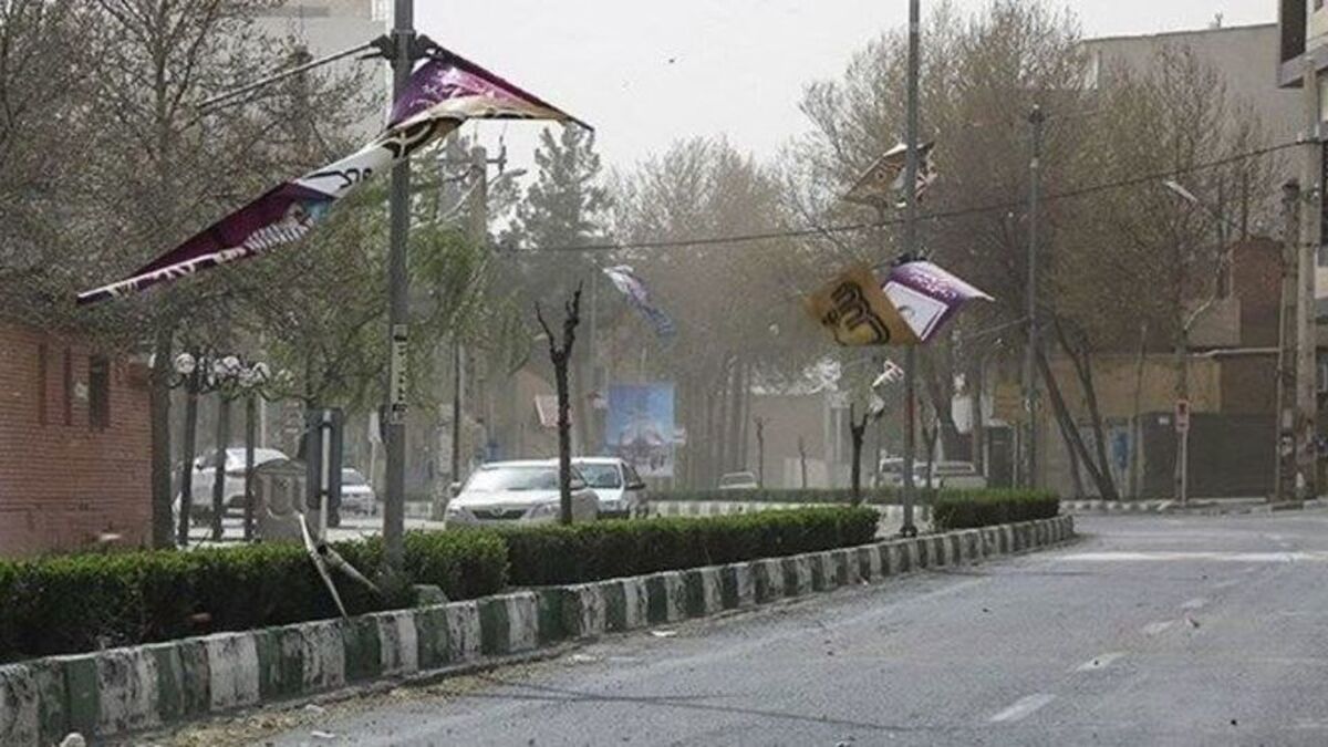 باد شدید در راه تهران
